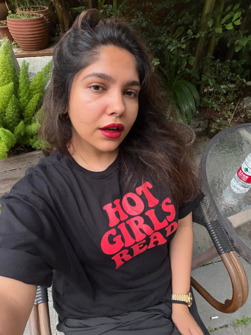 Hot Girls Read Oversized T-Shirt